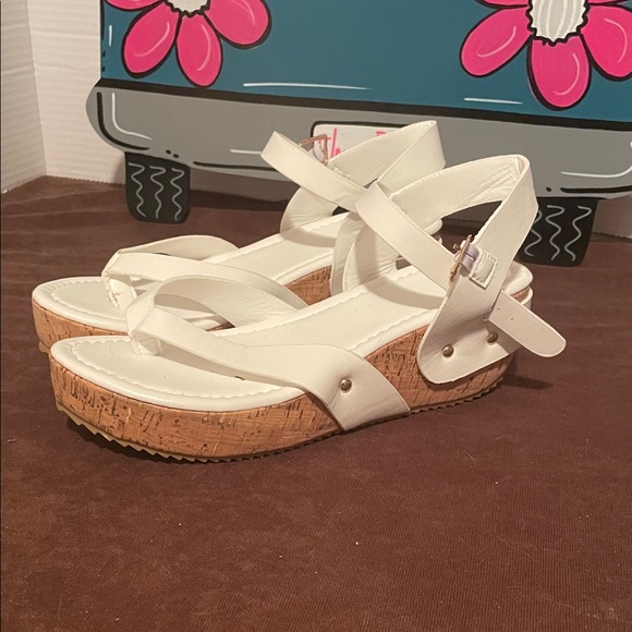 SHEIN White Strappy Cork Sandals - Picture 1 of 2